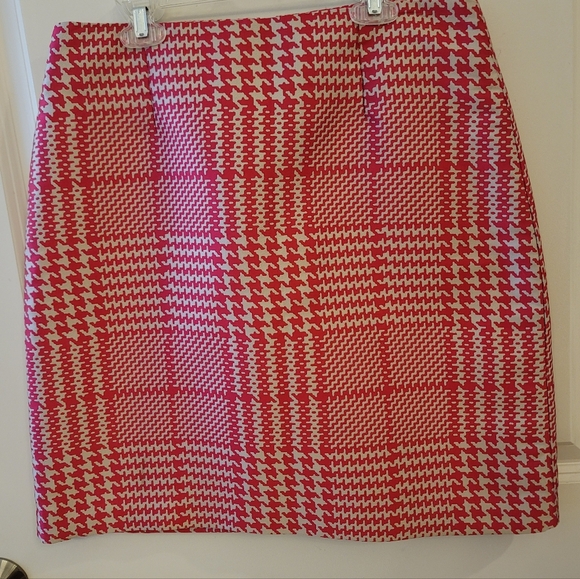 WHBM Pink Houndstooth Pencil Skirt-8 - Picture 2 of 8